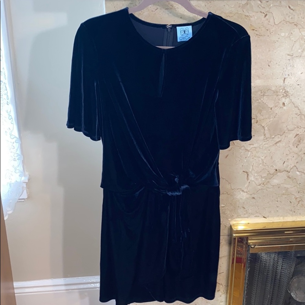Cece Navy Velvet Keyhole Dress with Tie